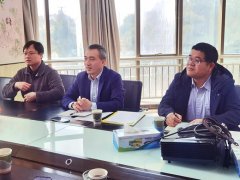 加強(qiáng)校企合作，推進(jìn)產(chǎn)學(xué)研深度融合